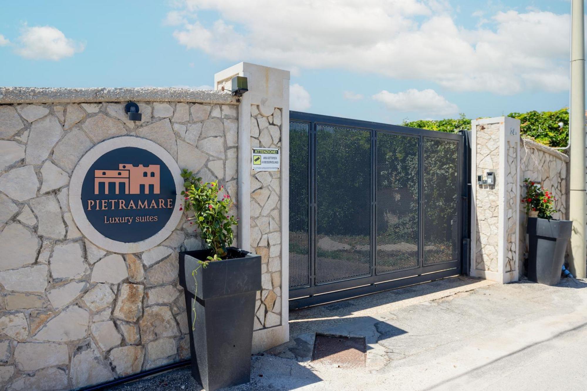 Pietramare Luxury Suites 바리 외부 사진