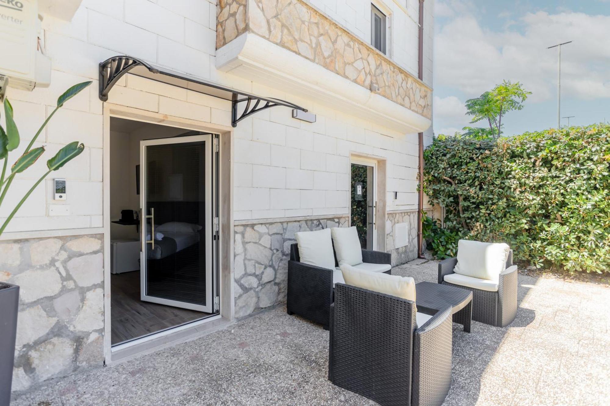 Pietramare Luxury Suites 바리 외부 사진